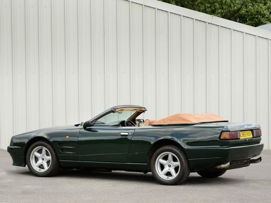  Aston Martin Virage Volante 1992 года  (фото 9 из 18)
